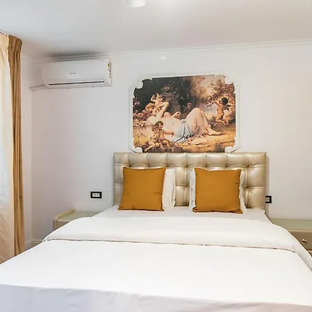 Akiro Boutique Hotel *